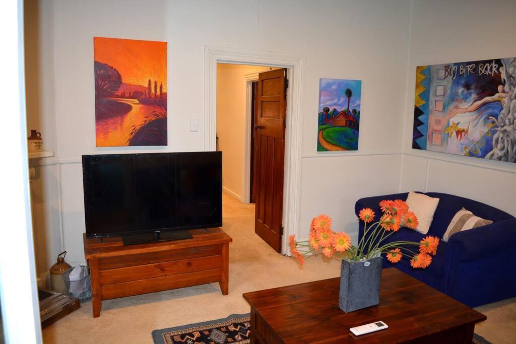 Riverlea Cottage - Cosy, Comfy, Quiet, Central 타우마루누이 외부 사진