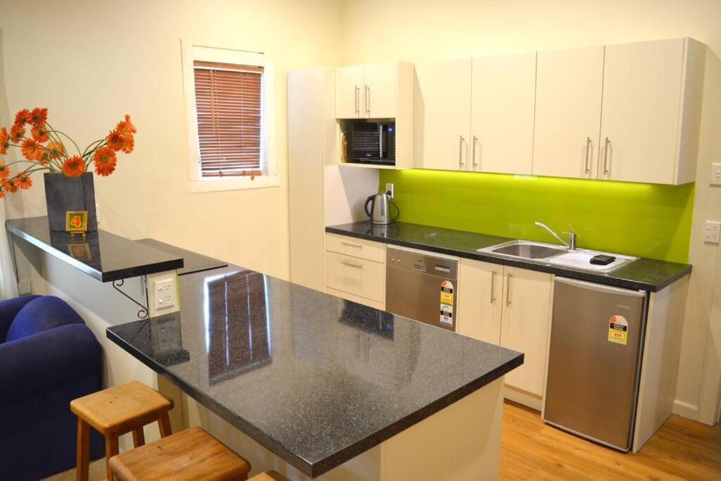 Riverlea Cottage - Cosy, Comfy, Quiet, Central 타우마루누이 외부 사진